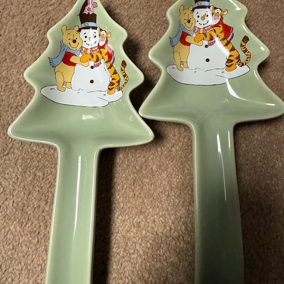 Winnie the Pooh Christmas items. - Picture 10 of 15